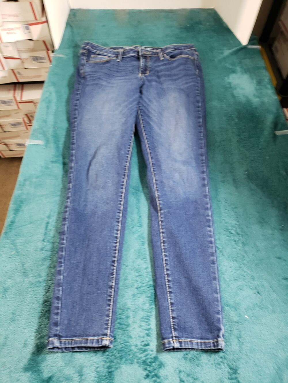 Mossimo Jeans Size 10 Women Blue Denim Stretch Pants Mid Rise Skinny